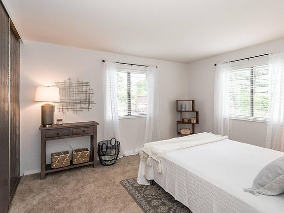 4th image of 12377 Maverick Dr APT B