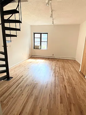 Rented by Bold New York | media 29