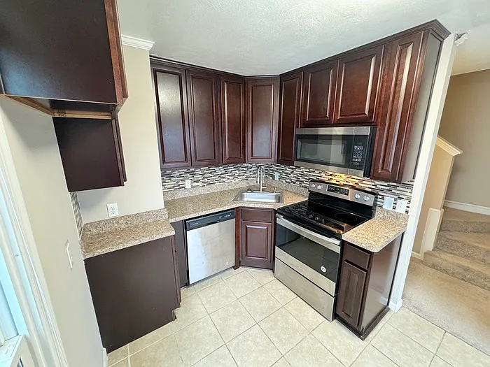 1003 Green St #1003 — Photo 5