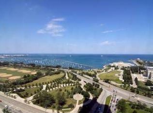 1215 S Prairie Ave, Chicago, IL 60605