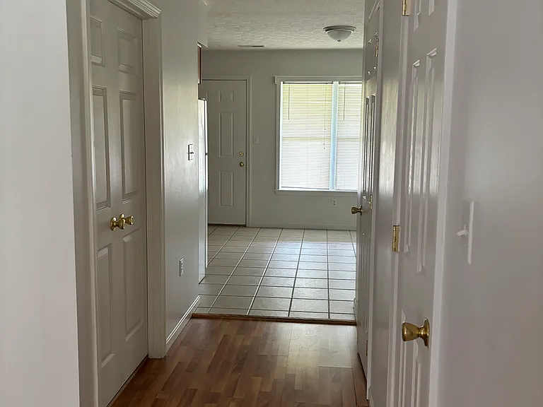 989 Bratton Br #7 — Photo 13