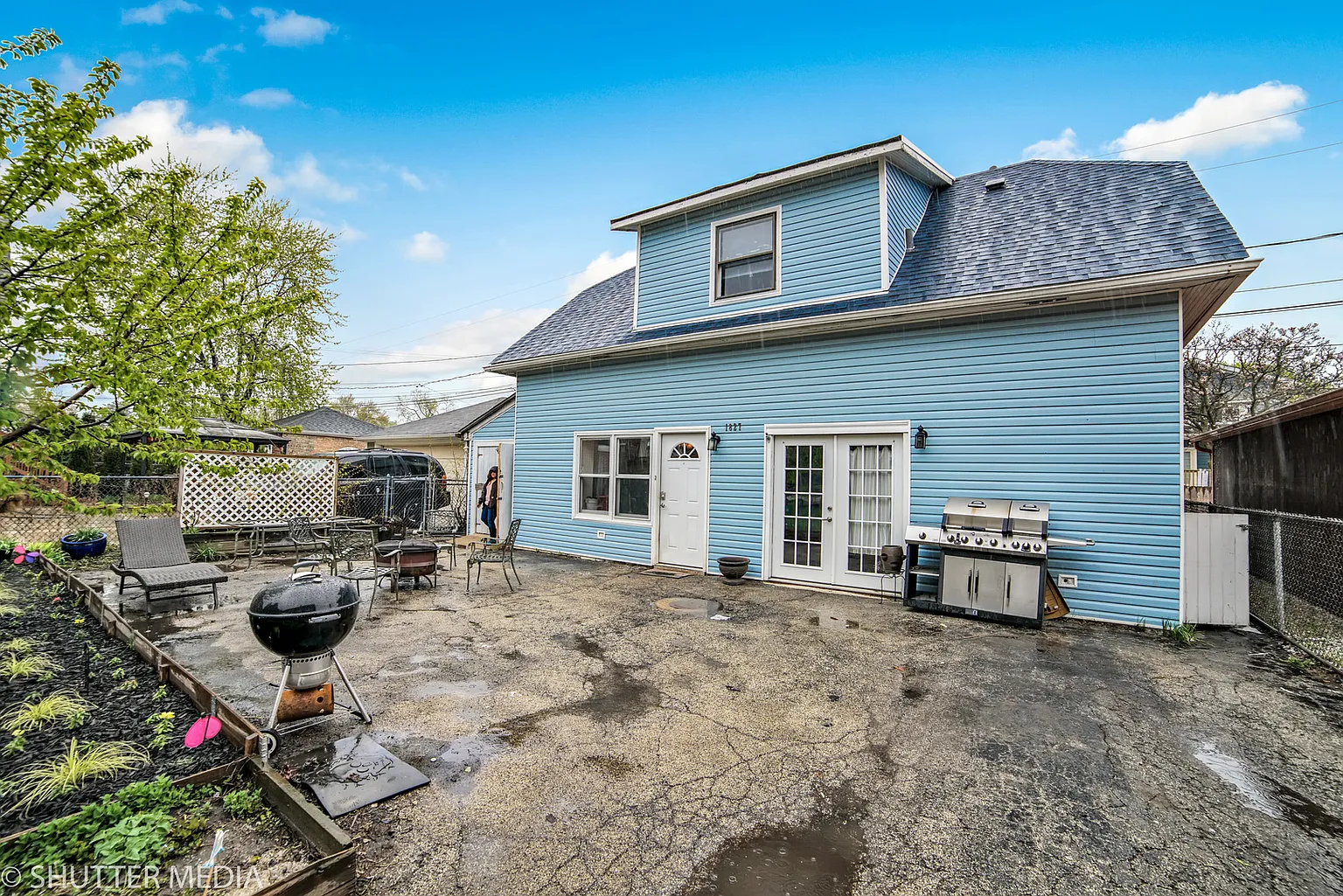 1827 Cuyler Ave photo 1