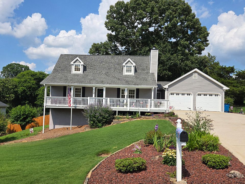 2nd image of 1480 Pinyon Pl