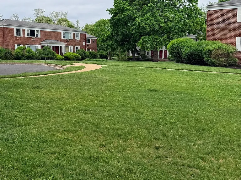 Two Rivers at Matawan — Photo 15