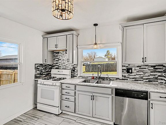 5th image of 4382 Lahring Rd