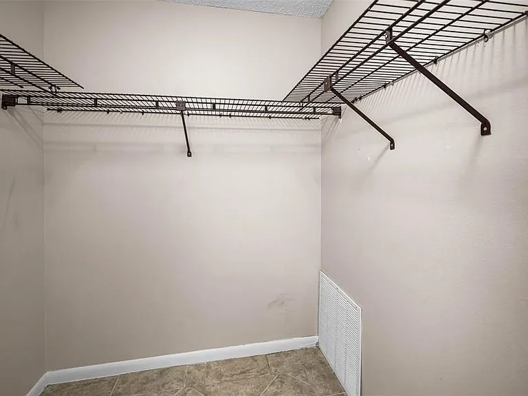 10626 Longwood Dr #102 — Photo 24