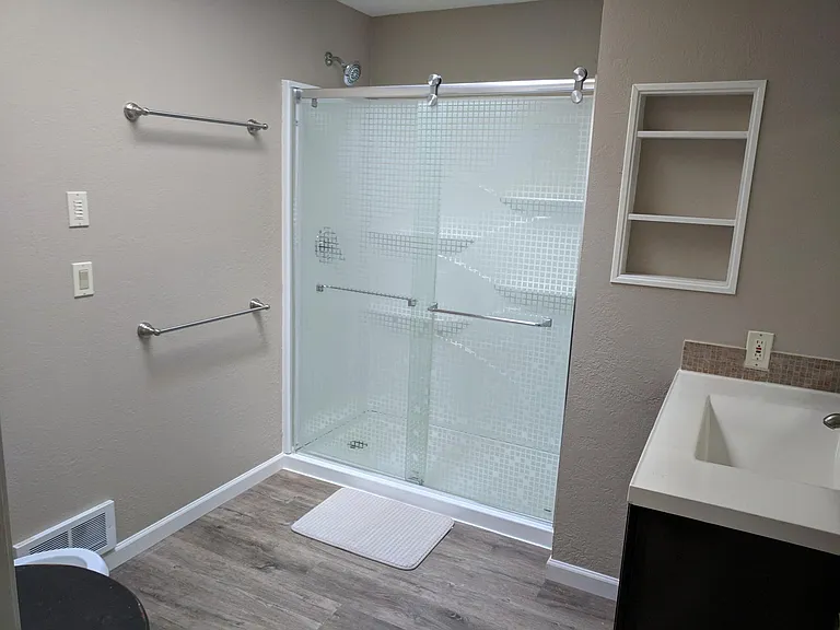 8915 Franklin Ave — Photo 14