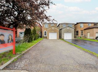 28 Karen Miles Cres, Markham, ON L3S1Z6