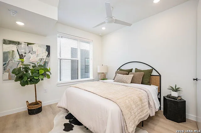 719 E Locust St #3110 — Photo 17