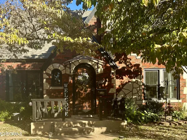 122 E Circle Dr, Jefferson City, MO 65109