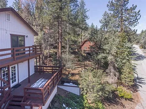 16616 Sandalwood Dr — Photo 3