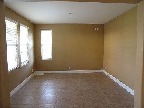 4th image of 8060 Holland Park St