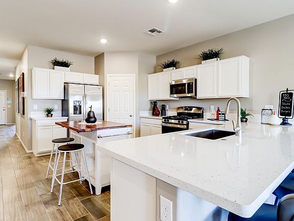 4th image of 40375 W Chambers Drive