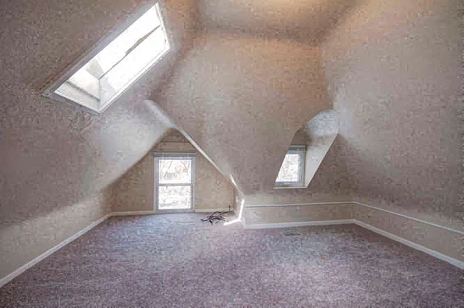 2542 Humboldt St. — Photo 17