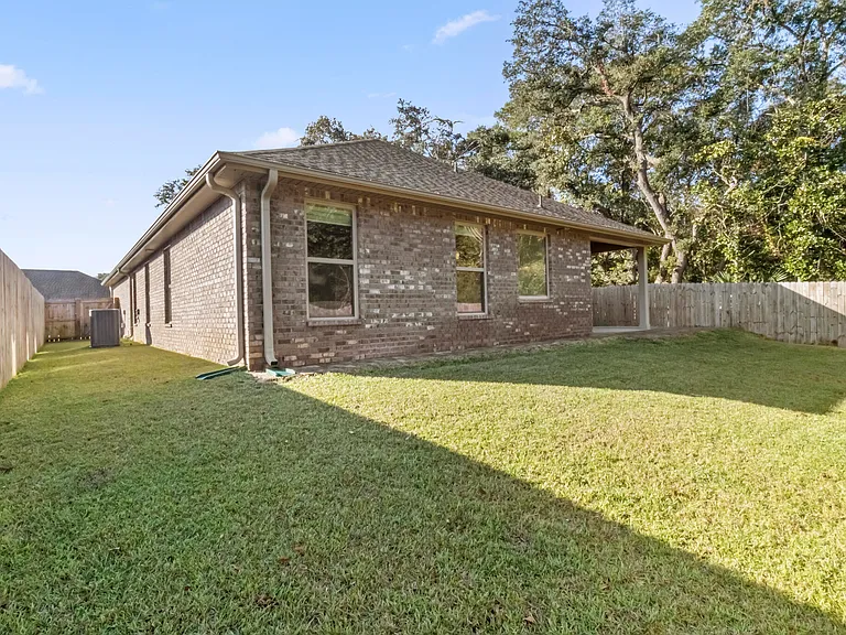 949 Kenzie Ln — Photo 26