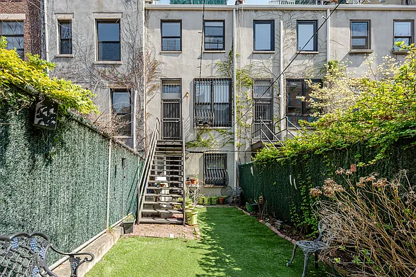 Rented by Exit Realty Group | media 25