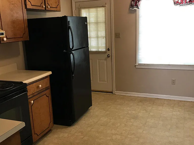 521 Willson St #6 — Photo 7