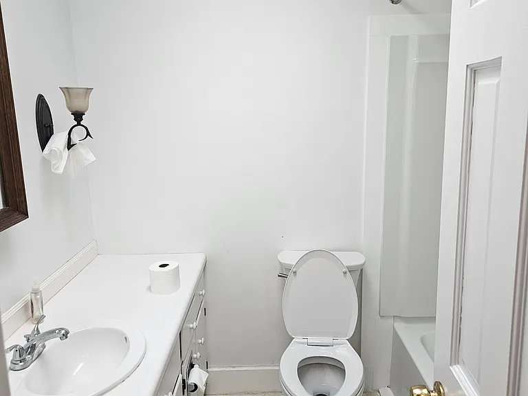 7867 Berkeley Dr — Photo 11