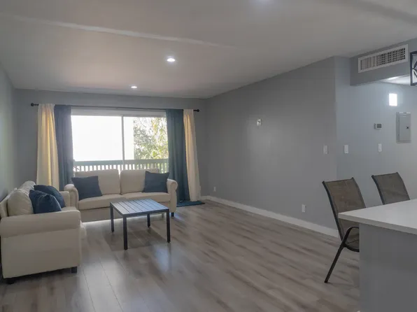 576 N Bellflower Blvd Unit 217, Long Beach, CA 90814