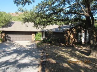 2 Wildwood Rd, Lawton, OK 73507