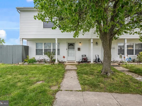 9 Lawrence Ct, Sicklerville, NJ 08081