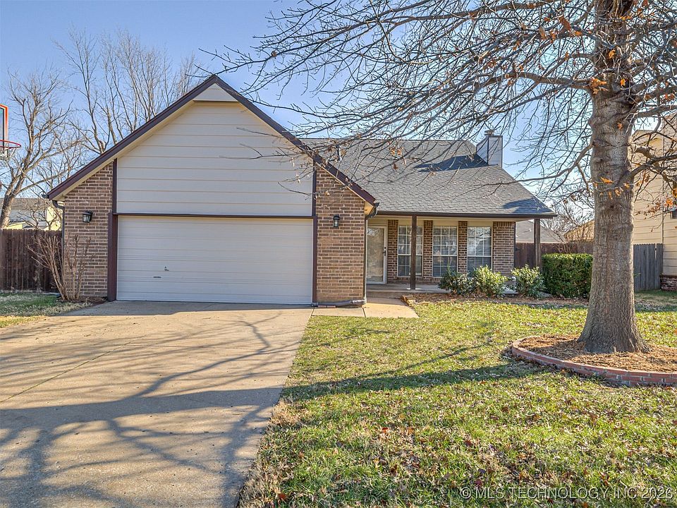 1st image of 8307 N 126th East Ave