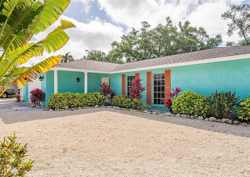 1st image of 1133 MONTEZUMA DRIVE