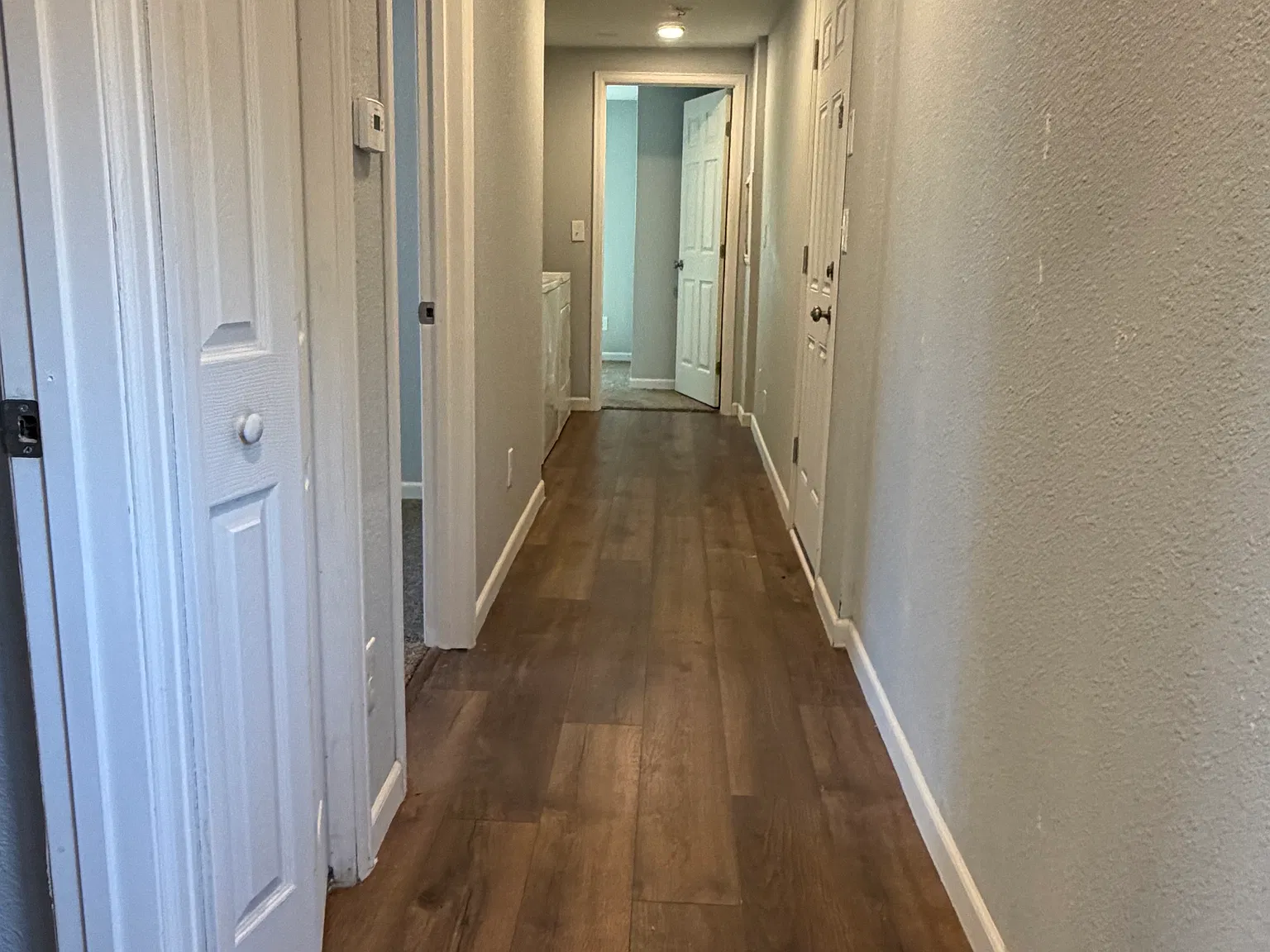 2 bed, 800 sqft, $1,900 — Photo 4
