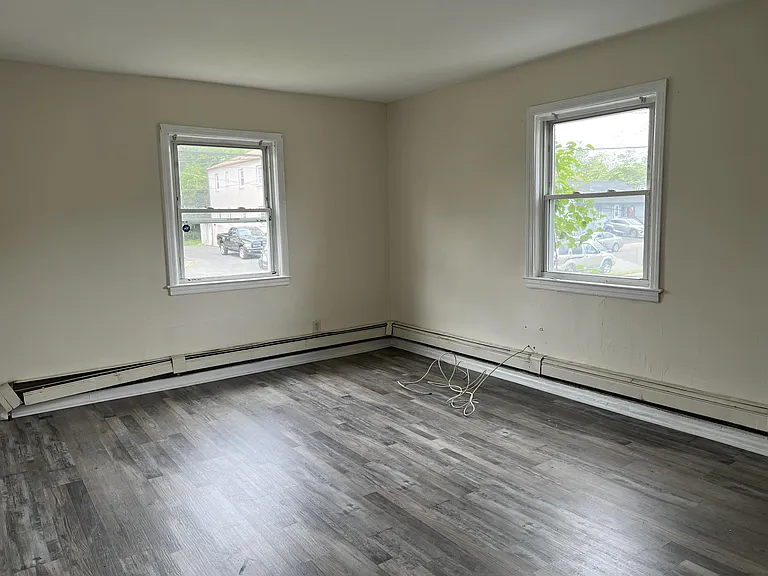 362 Concord Ave #1B — Photo 5