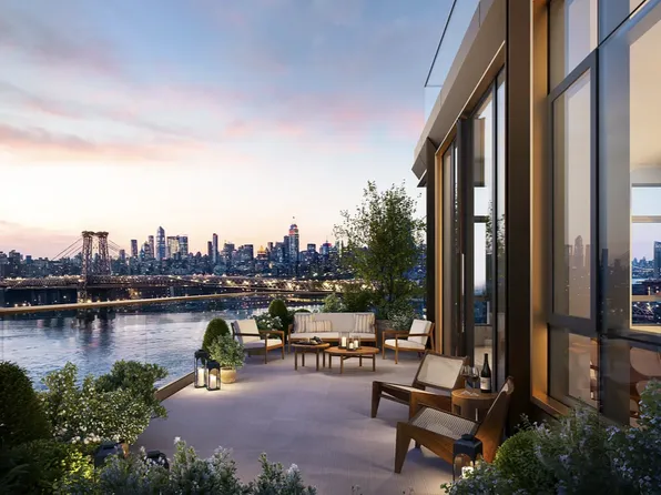 480 Kent Avenue image 2 of 22