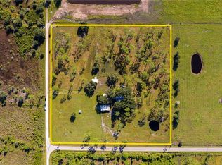1054 E Ash Rd, Labelle, FL 33935