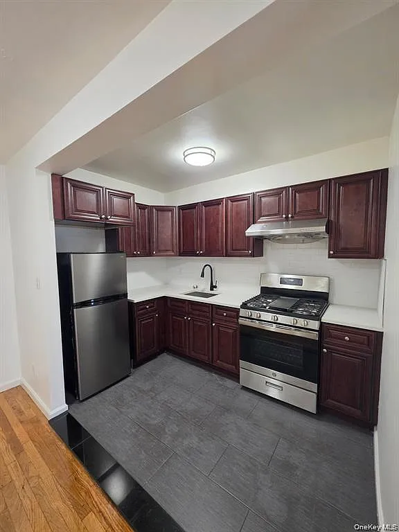 1 bed, 1.0 bath, 477 sqft, $2,300 — Photo 2