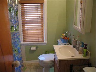 5th image of 4064 W 204th St