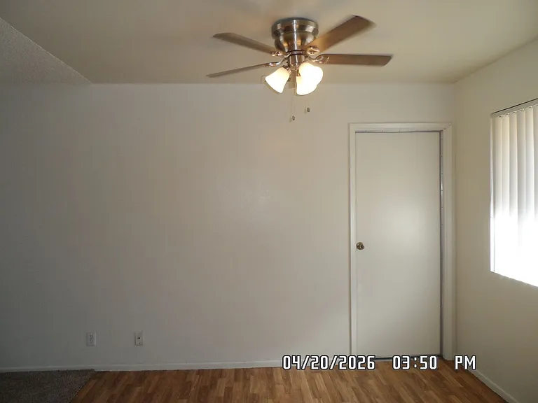 16552 Vine St — Photo 16