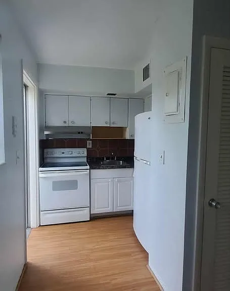 1429 Miami Rd #3 — Photo 9