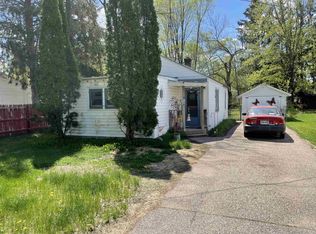710 Clark St, Waupaca, WI 54981