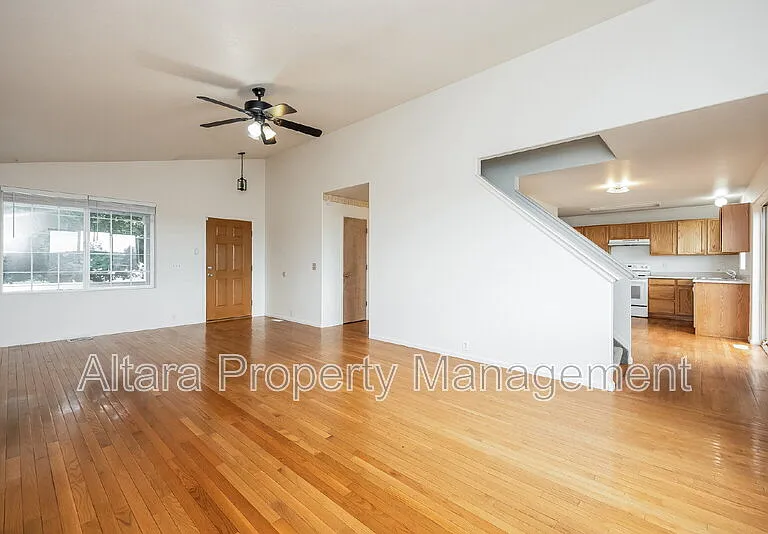 6335 Balance Cir — Photo 2