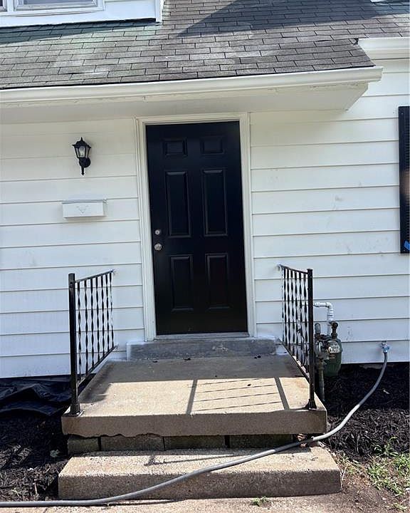 1st image of 1319 W 29th St S