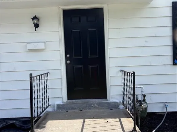 1319 W 29th St S, Independence, MO 64052