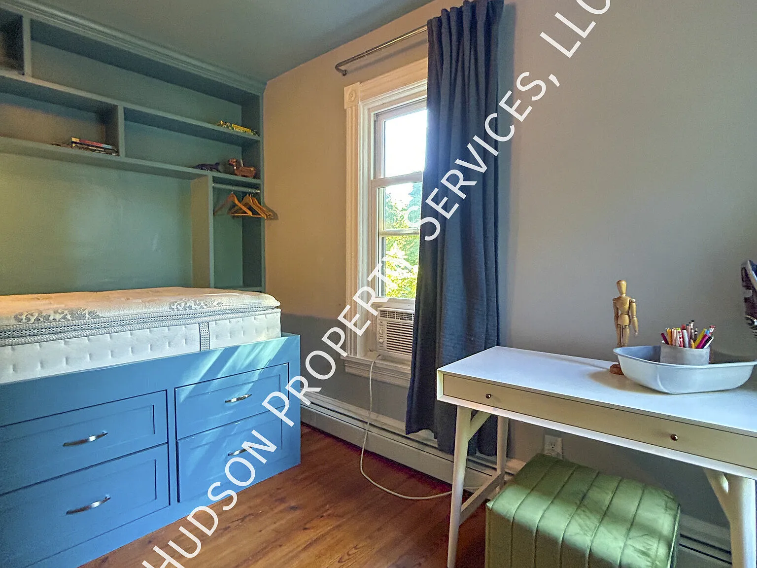 Charming, Modern Farmhouse in Accord! — Photo 4