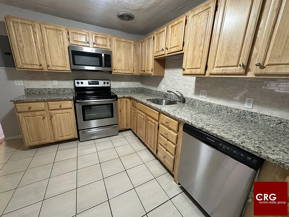 222-224 Babcock St #U2G