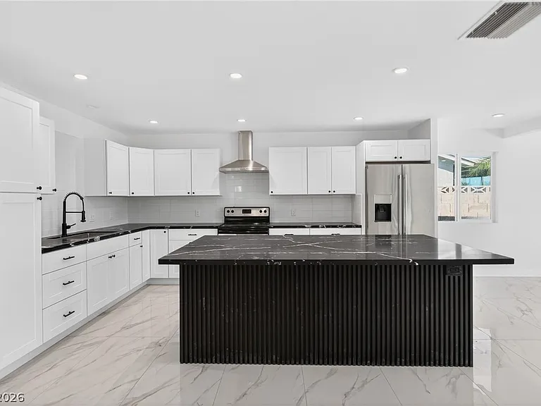 4578 Churchfield Cir — Photo 17
