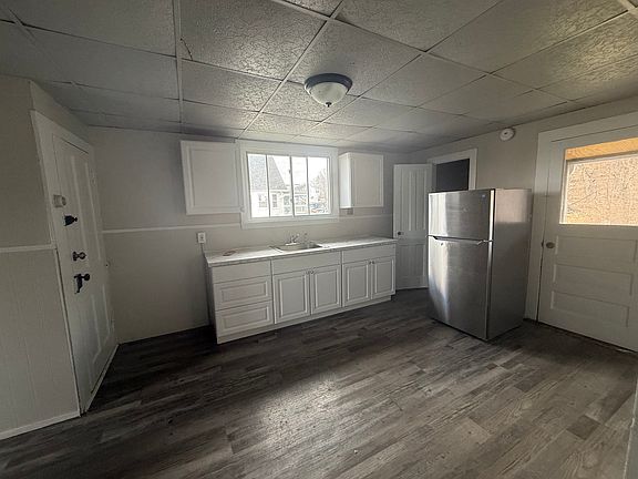 2nd image of 1201 Cedar Ave Floor 2