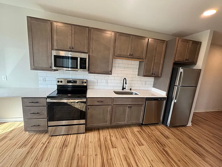 The Outlook Apartments — Photo 20