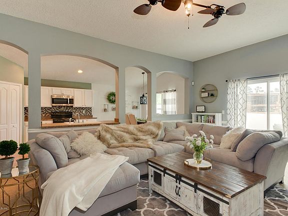 4th image of 10874 Birchard Ln