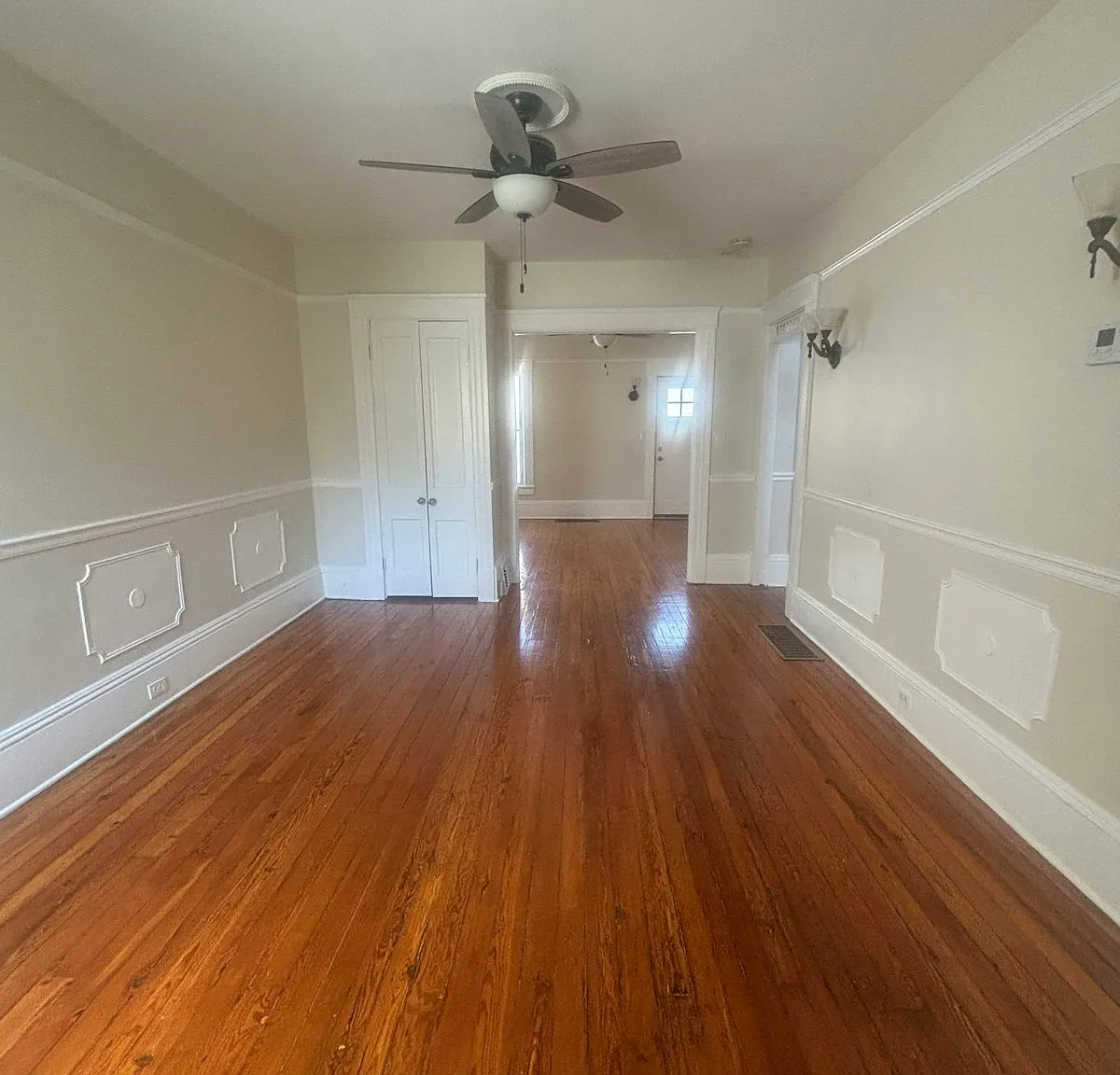 1418 Winchester Avenue — Photo 4