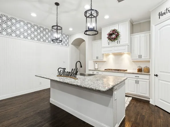 1820 Goliad Way, Lantana, TX 76226