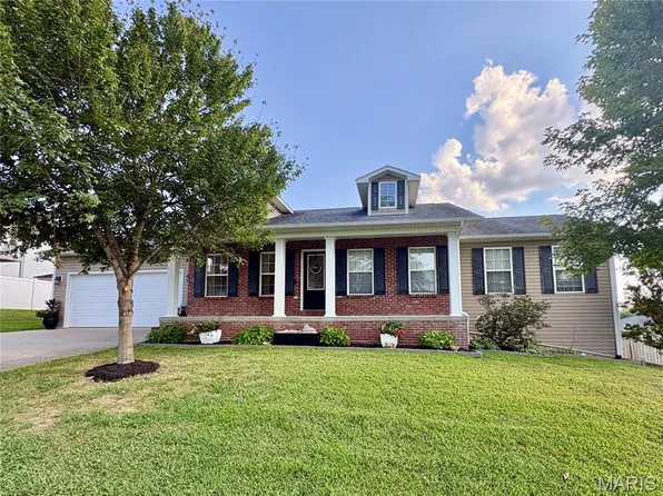 218 Silver Hawk Ln, Cape Girardeau, MO 63701
