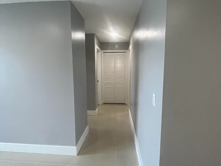 2396 SW 13th Ave — Photo 23