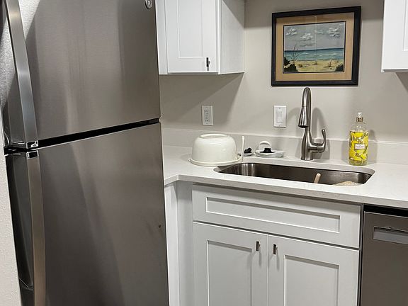 5th image of 634 Bayou Dr #634